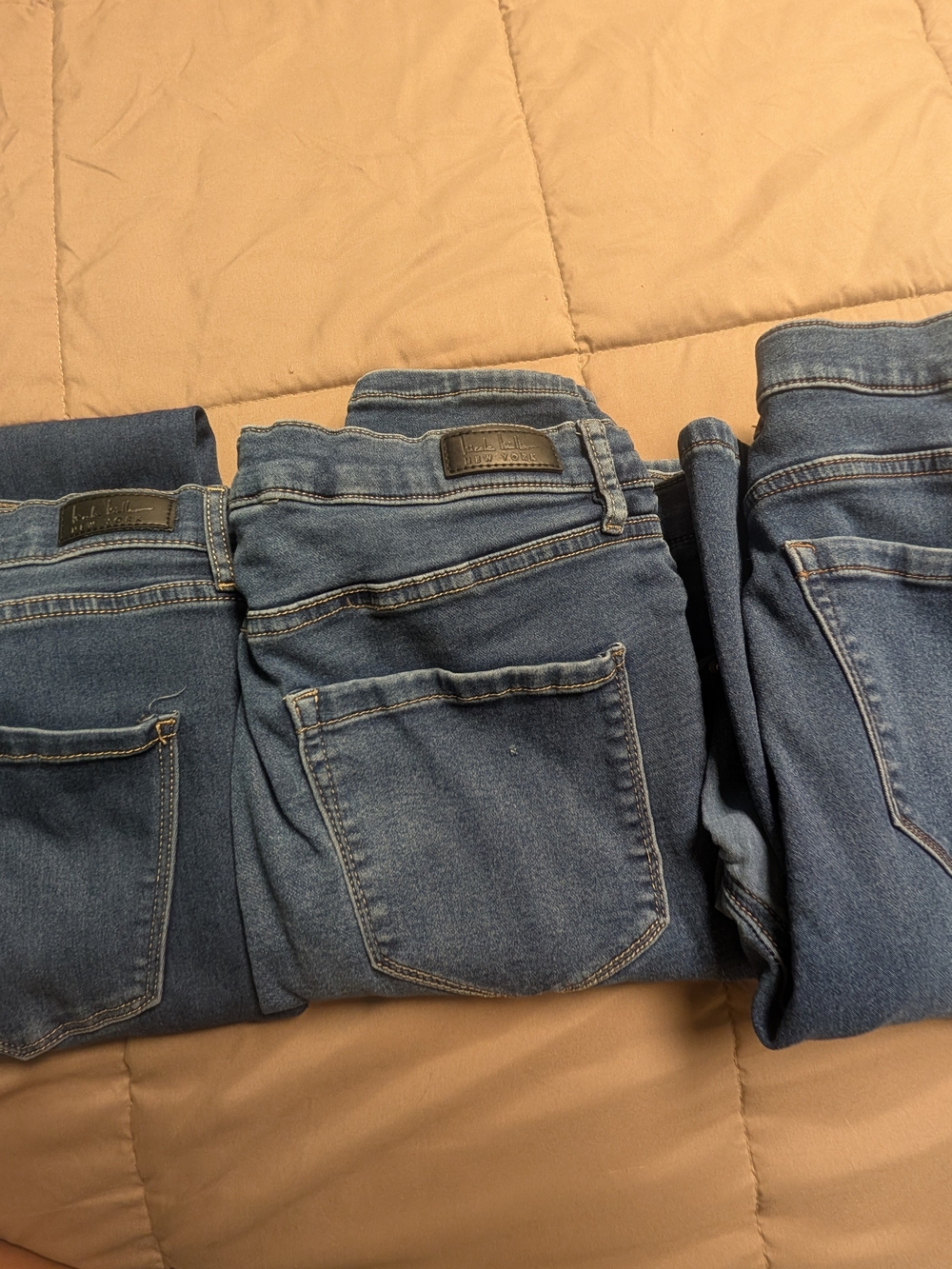 3 Pairs Of Nicole Miller Classic Straight-Leg Jeans in Medium Blue